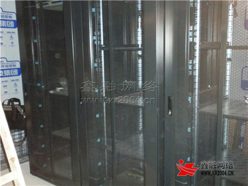 機柜端接施工現場