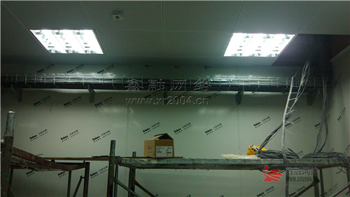 開放式橋架施工現場